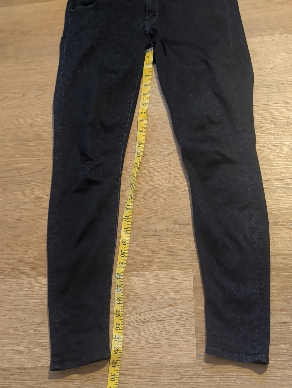 MOTHER Looker sz 28 in Foulard Me Once Blue w/ Navy Floral Overdyed Design - Picture 4 of 12